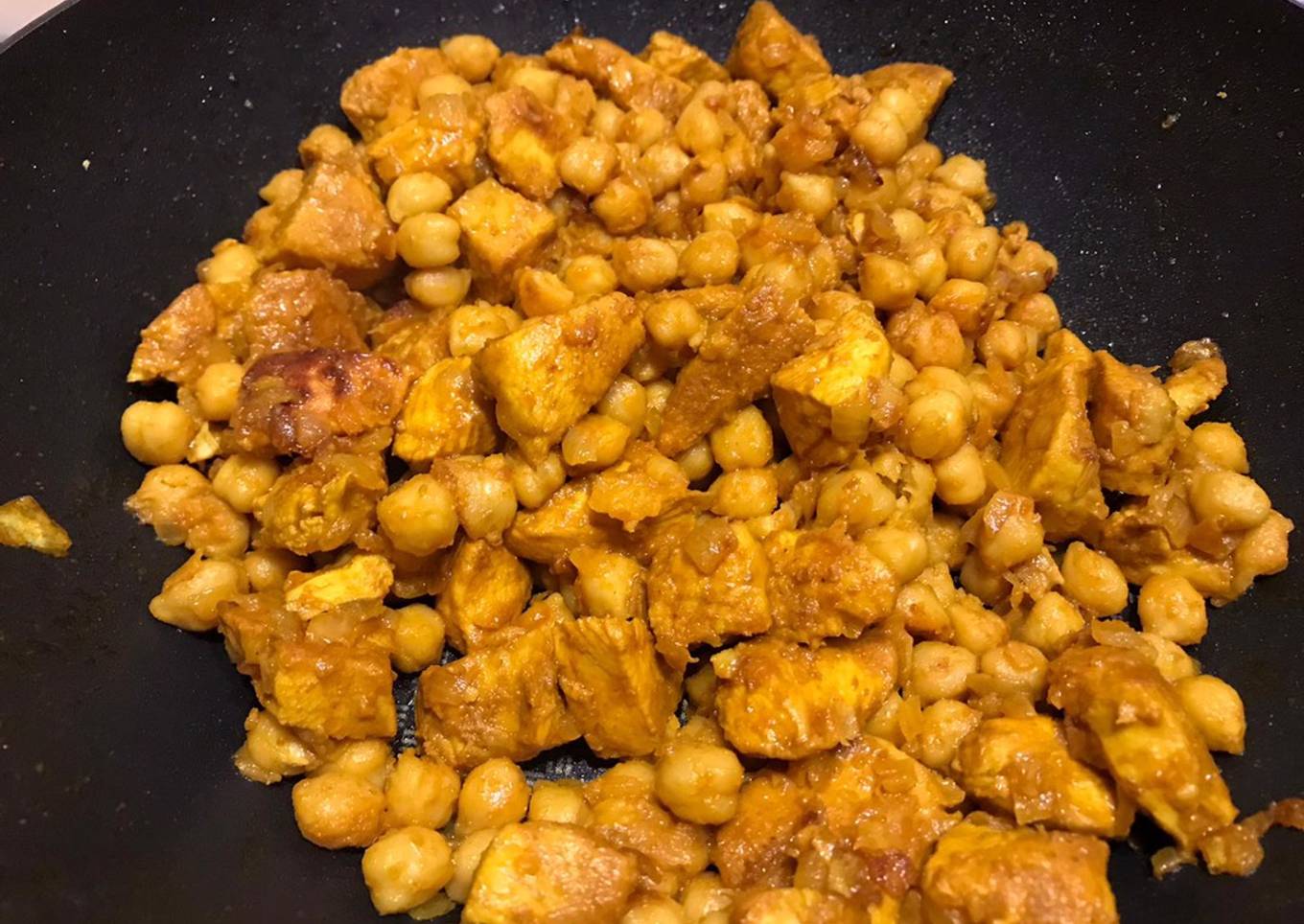 Garbanzos con pollo