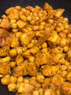 Una foto de Garbanzos con pollo