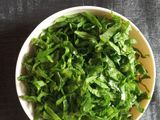 પાલક ની ભાજી નું સલાડ (Palak Bhaji Salad Recipe In Gujarati)