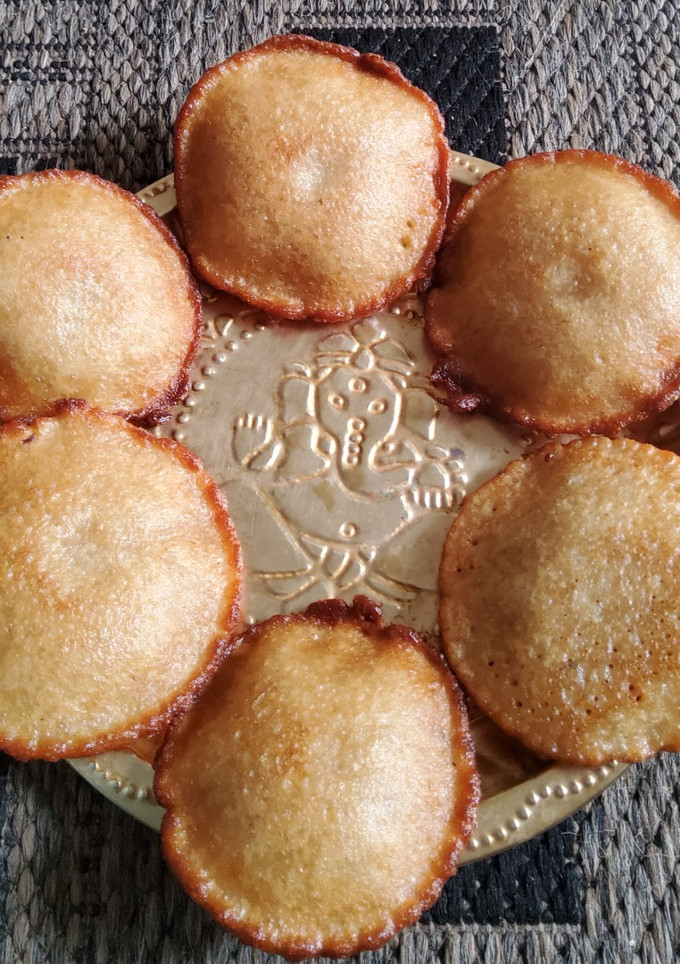 செட்டிநாடு கந்தரப்பம்(Chettinadu kantharappam recipe in tamil) செய்முறை முக்கிய புகைப்படம்