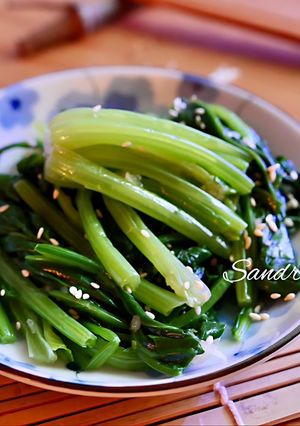 韓式涼拌菠菜 的食譜成品照片