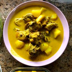 Chicken in spicy coconut gravy with potatoes #WYH (VERY SPICY) A picture of Chicken in spicy coconut gravy with potatoes #WYH (VERY SPICY).