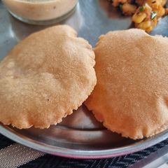A picture of Rajgira ni puri or bhakhri.