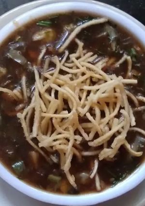મનચાઉ સૂપ (Manchow Soup Recipe In Gujarati) રેસીપી મુખ્ય ફોટો