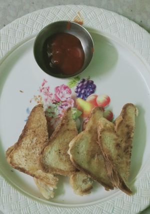 आलू के सैंडविच (aloo ke sandwich recipe in Hindi) रेसिपी मुख्य फोटो