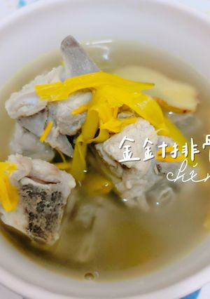 金針排骨湯 的食譜成品照片