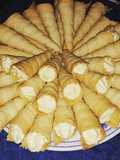 Cannoli al forno con crema chantilly
