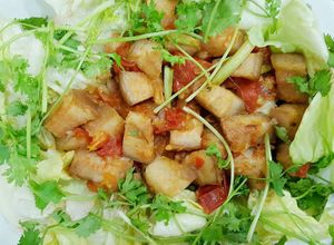 Hình của món Thịt heo xào chua ngọt.