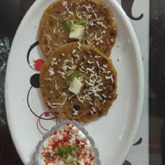 Aloo Paratha આલુ પરોઠા A picture of Aloo Paratha આલુ પરોઠા.