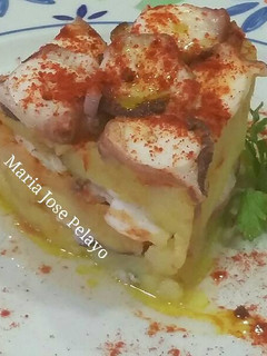 Una foto de Milhojas de pulpo con patata