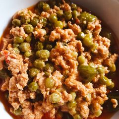 A picture of Keema matar.