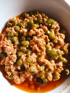 A picture of Keema matar.