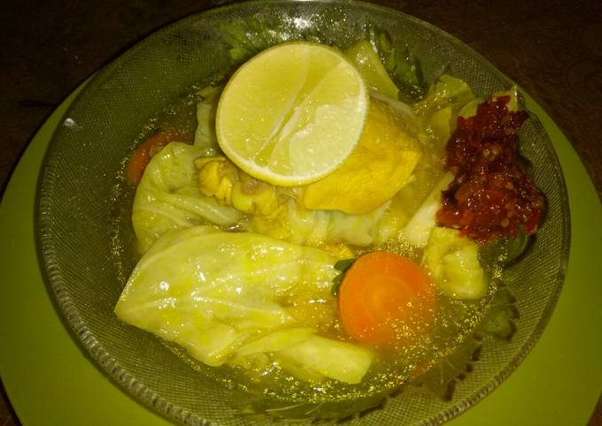 Soto Ayam Kuah Kuning