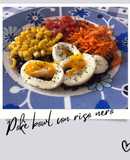 Pokè bowl con riso nero