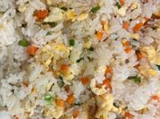 Una foto de arroz thai