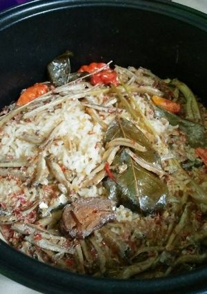 Foto resep Nasi liwet ikan teri magicom