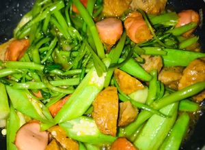 Hình của món Bò viên chiên nước mắm.