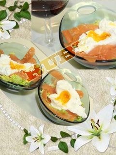 Hình của món Salade Cá Hồi Xông Khói - Trứng (Món khai vị).