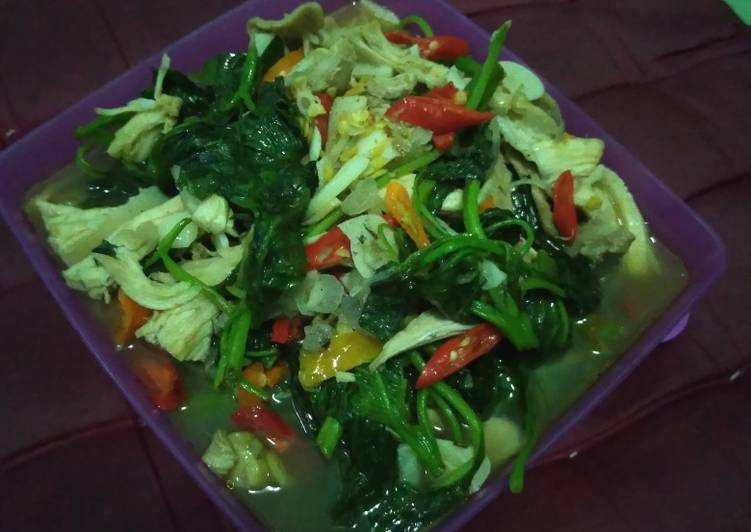 Tumis bayam daging ayam