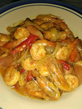 Bagaimana Menyiapkan Udang sosis pedas asam manis Kekinian