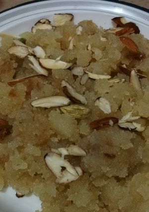 A picture of Dodhi halwa.
