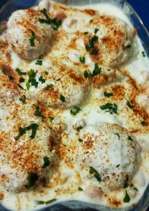 A picture of Dal mash dahi baray.