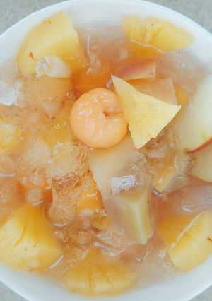 A picture of Tropical Fruit Cocktail.