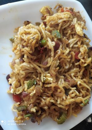 A picture of Cheese fried maggi.