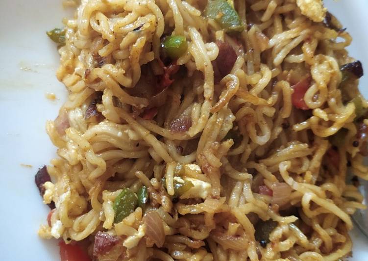 Steps to Cook Favorite Cheese fried maggi