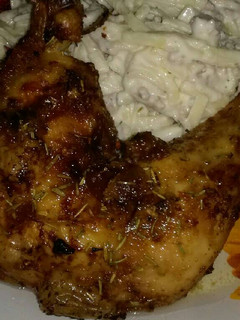 Una foto de Pollo asado al ajillo