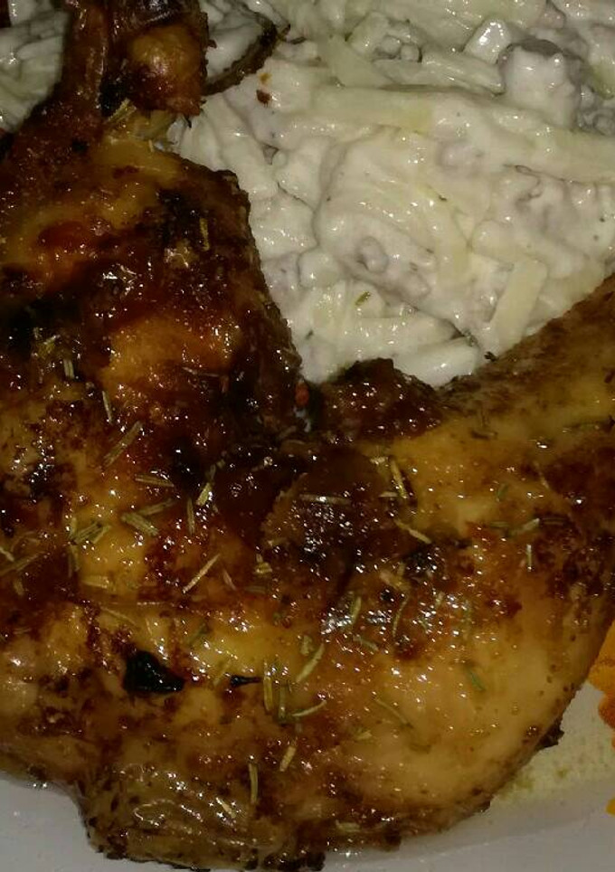 Una foto de Pollo asado al ajillo