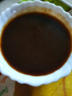 इमली की खट्टी मीठी चटनी(imali ki khatti meethi chutney recipe in hindi) रेसिपी मुख्य फोटो