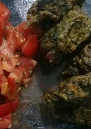 Una foto de Torrejas de acelga acompañadas con tomate 😁