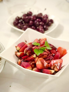 A picture of Strawberries with Balsamic Vinegar.