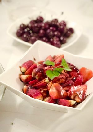 A picture of Strawberries with Balsamic Vinegar.