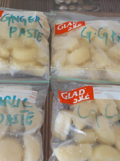 A picture of Ginger Garlic Paste.