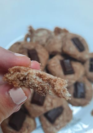 Una foto de Galletas de chocolate y canela sin gluten