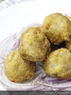 酥炸漢堡肉丸 的食譜成品照片
