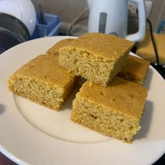 A picture of Cornbread.