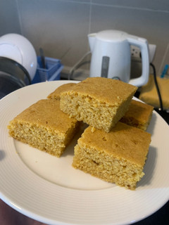 A picture of Cornbread.