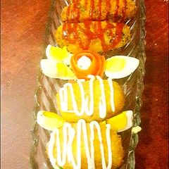 A picture of Chicken Correct Roll& Scotch egg 😋😋😋😋.
