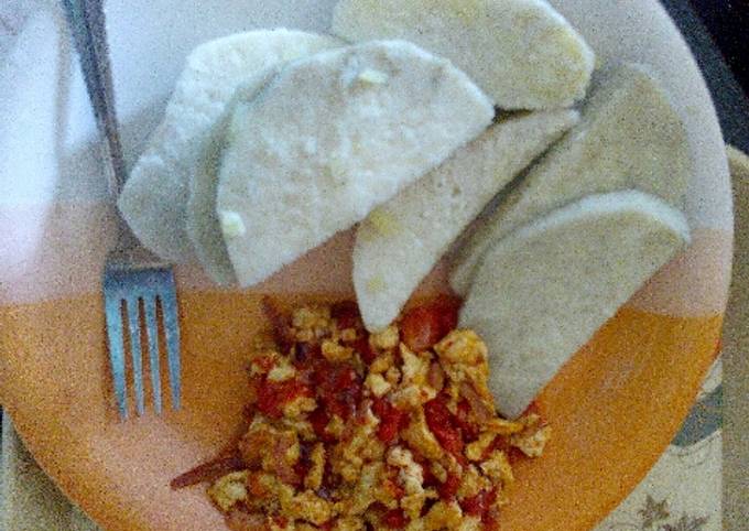 Recipe of Quick Boiled yam with egg sauce