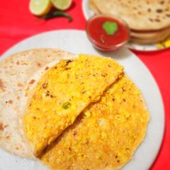A picture of Gobhi Paratha.