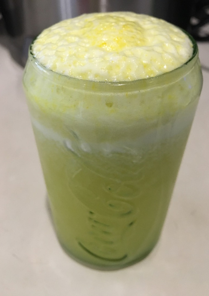 Una foto de Batido de Sabila y Piña (smoothie)