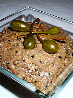 Una foto de Paté de aceitunas negras
