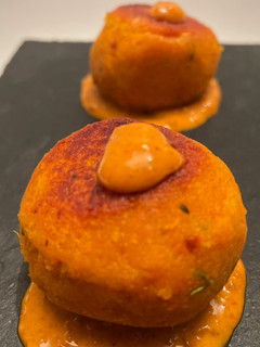 Una foto de Croquetas de calabaza y queso