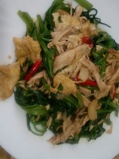 Foto resep Cah kangkung ayam suir (debm)