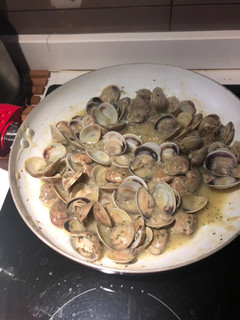 Una foto de Almejas a la marinera
