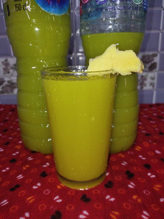 A picture of Turmeric and ginger drink.