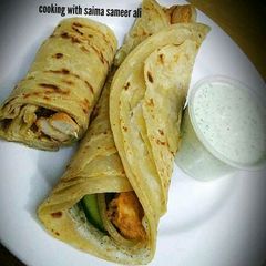 A picture of Chicken tikka roll paratha.